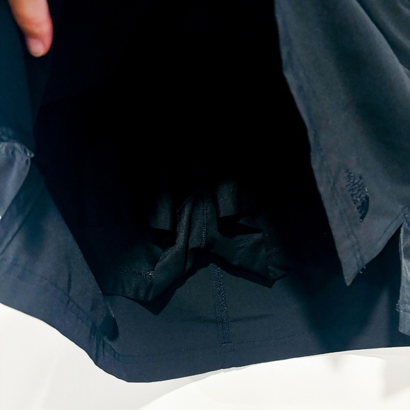 THE NORTH FACE – Black outdoor skort with pockets | Activewear | Size 8 * - Picture 6 of 8